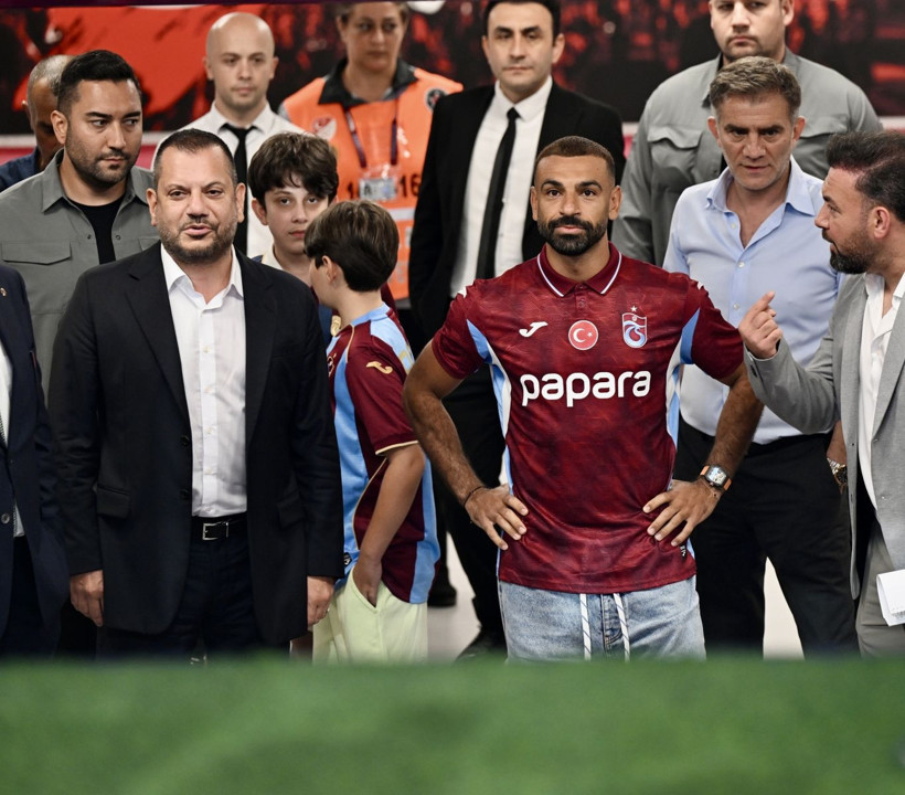 Salah'a unutulmaz tören: "Kupalar kazandırmak için buradayım" - Resim: 44