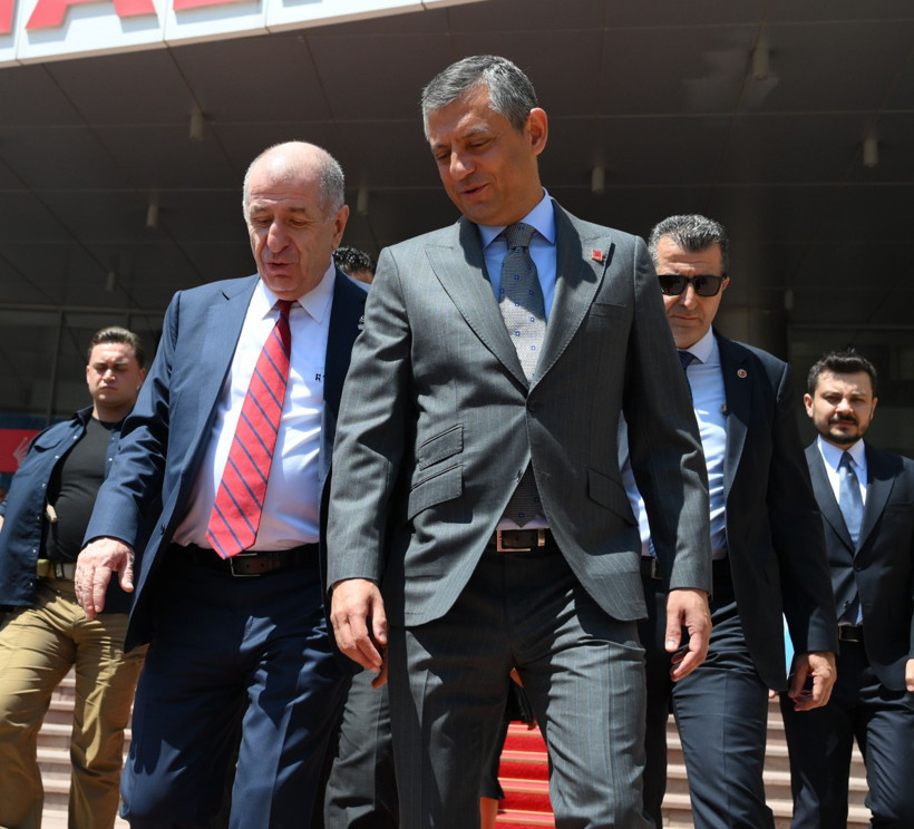 Özel demediğini bırakmadı: Meclis'in başına gelen en kötü şeysin - Resim : 4
