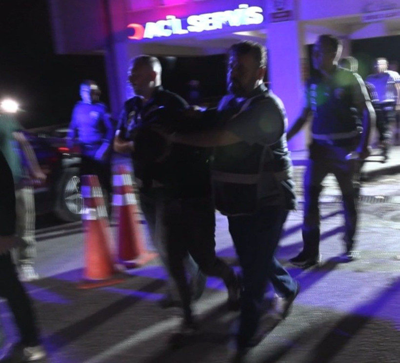 Öfkeli damat mahalleyi yaktı - Resim: 12