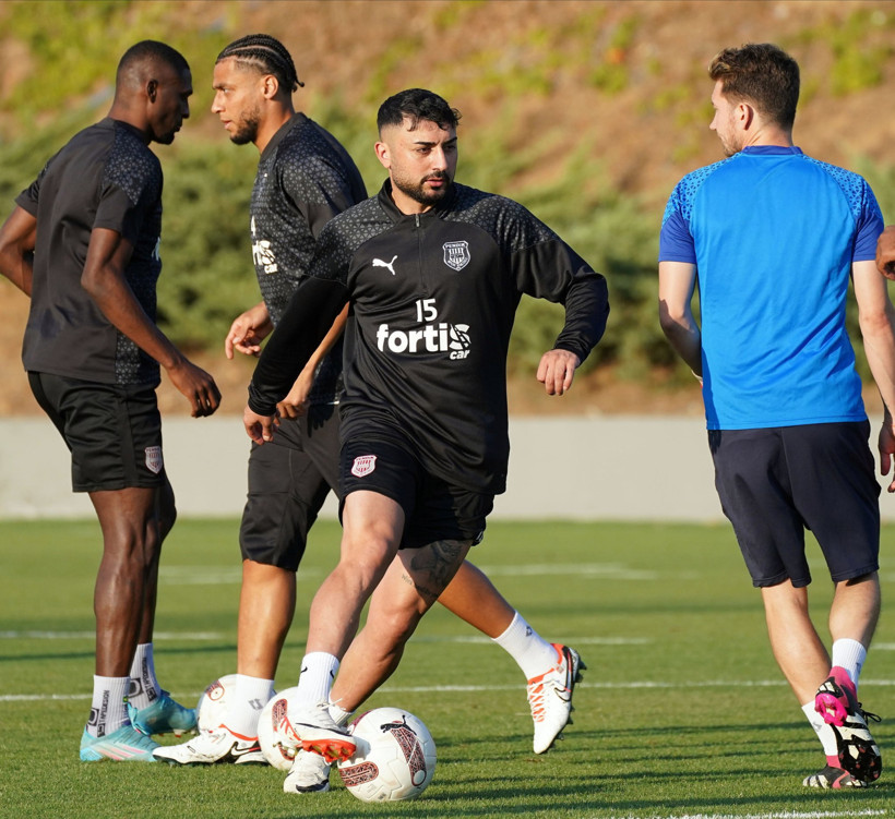 Suriyeli futbolcu Türk kulüplerine bela oldu: Son kurbanı Süper Lig ekibi - Resim : 1