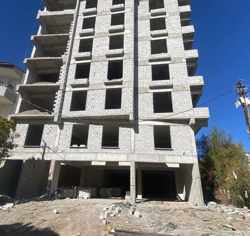 İnşaatta feci kaza: Amca öldü, yeğeni ağır yaralı - Resim : 3