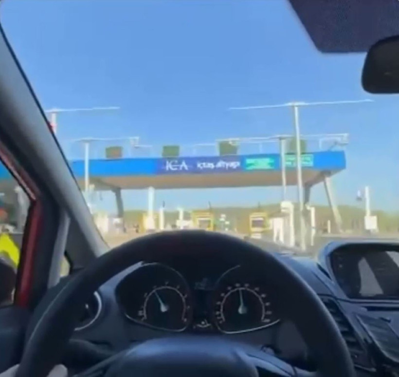 Gişelerde tehlikeli akım: 'HGS'den son sürat geçip paylaşıyorlar - Resim : 1