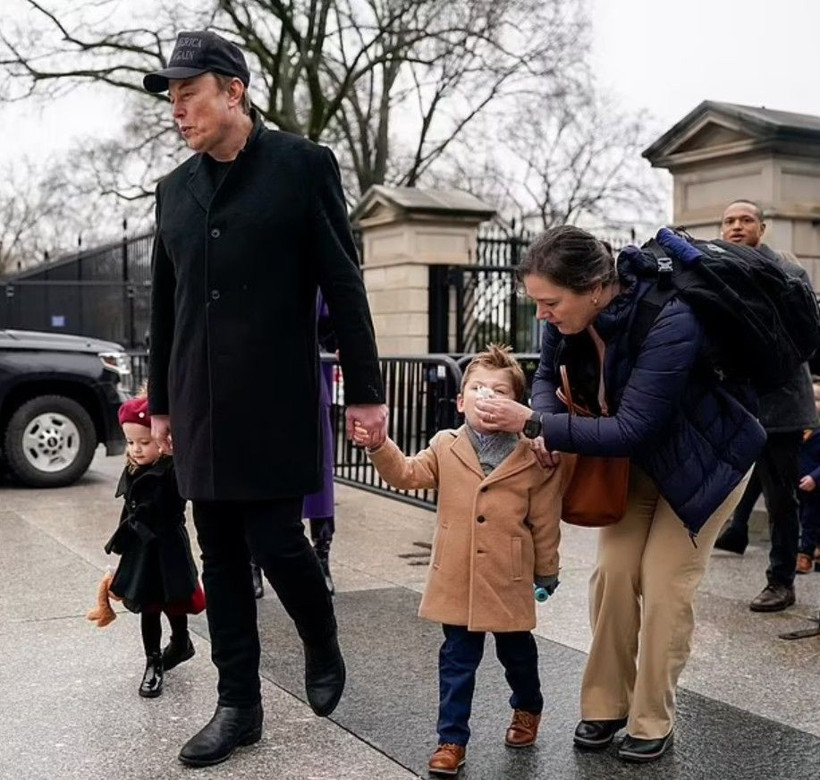 Elon Musk'ın 'evlat ordusu': Annelerle yaptığı gizli anlaşmalar ortaya çıktı - Resim: 7