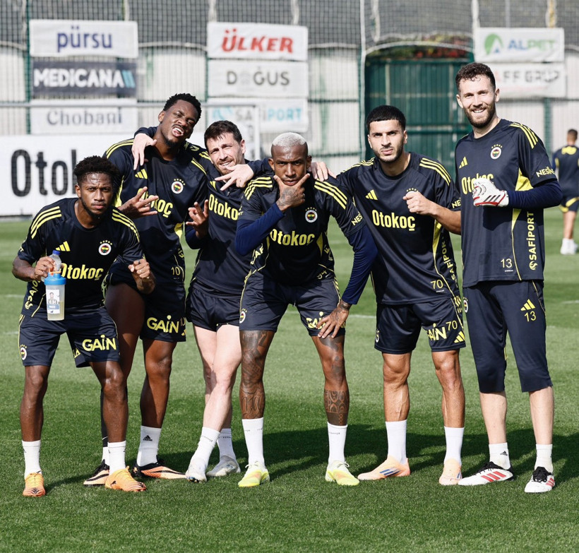 Edson Alvarez derbide parladı - Resim : 1