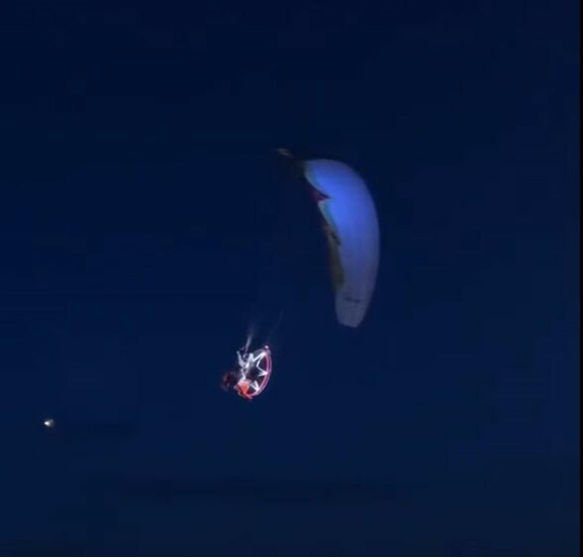 Akrobatik manevralar yapıyordu: Emekli astsubay paramotorla tekneye çarptı - Resim : 2