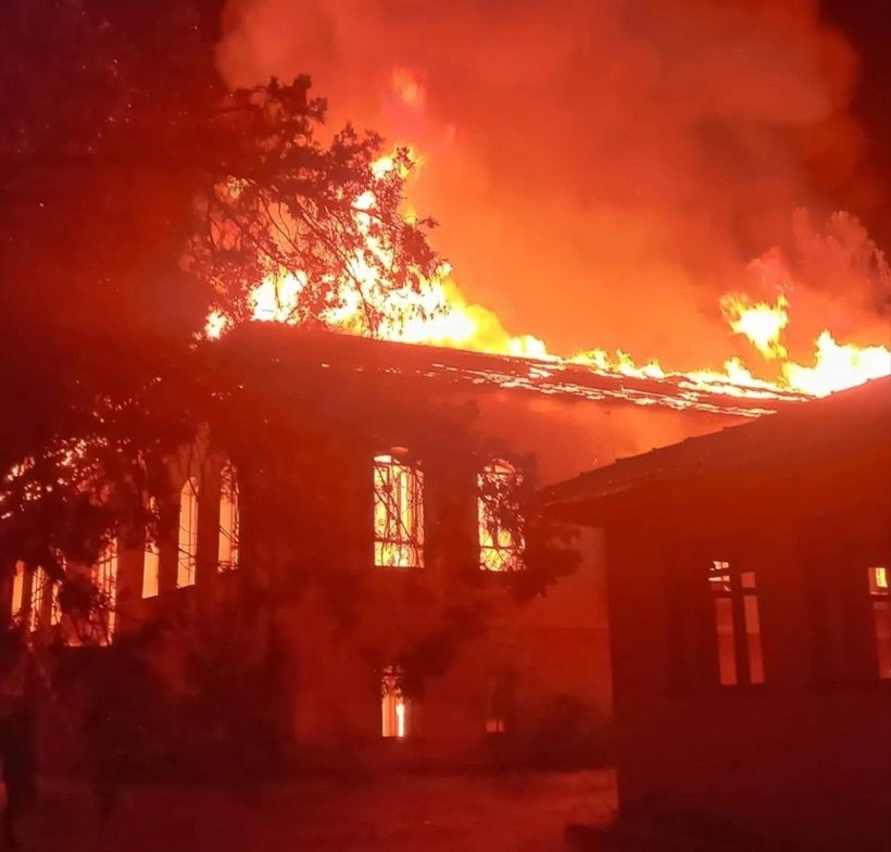 Cumhuriyet'in ilk yıllarından kalmıştı: Bir tarih kül oldu - Resim: 1