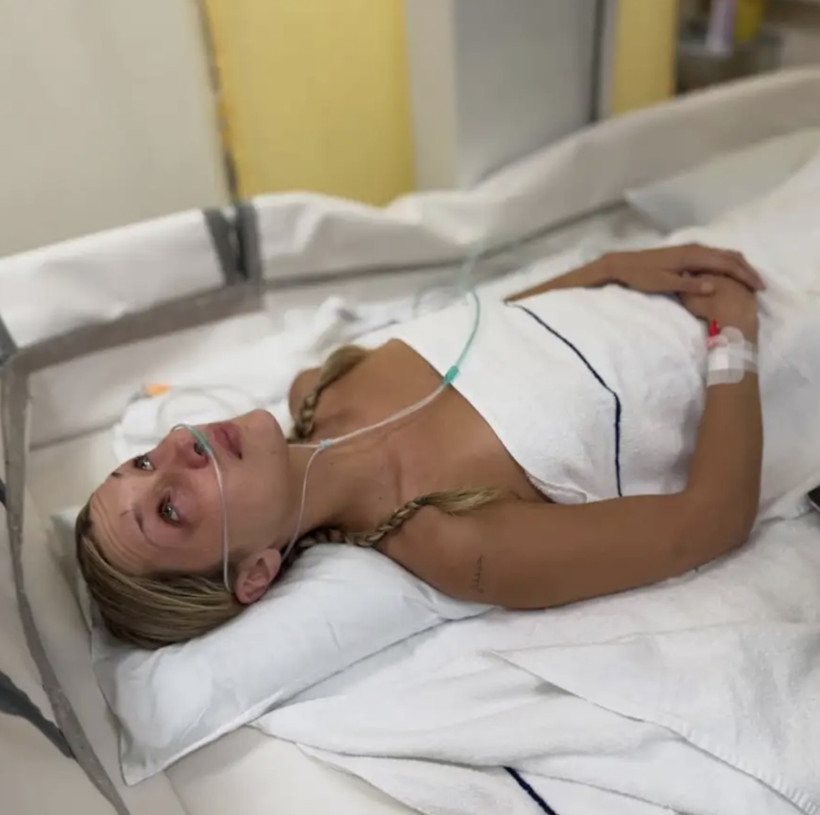Ünlü mankenin hastanedeki son hali hayranlarını korkuttu - Resim : 2