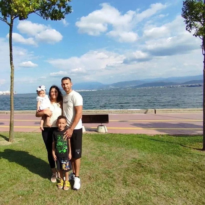 Polis, eşi ve iki çocuğunu öldürüp intihar etti - Resim : 1