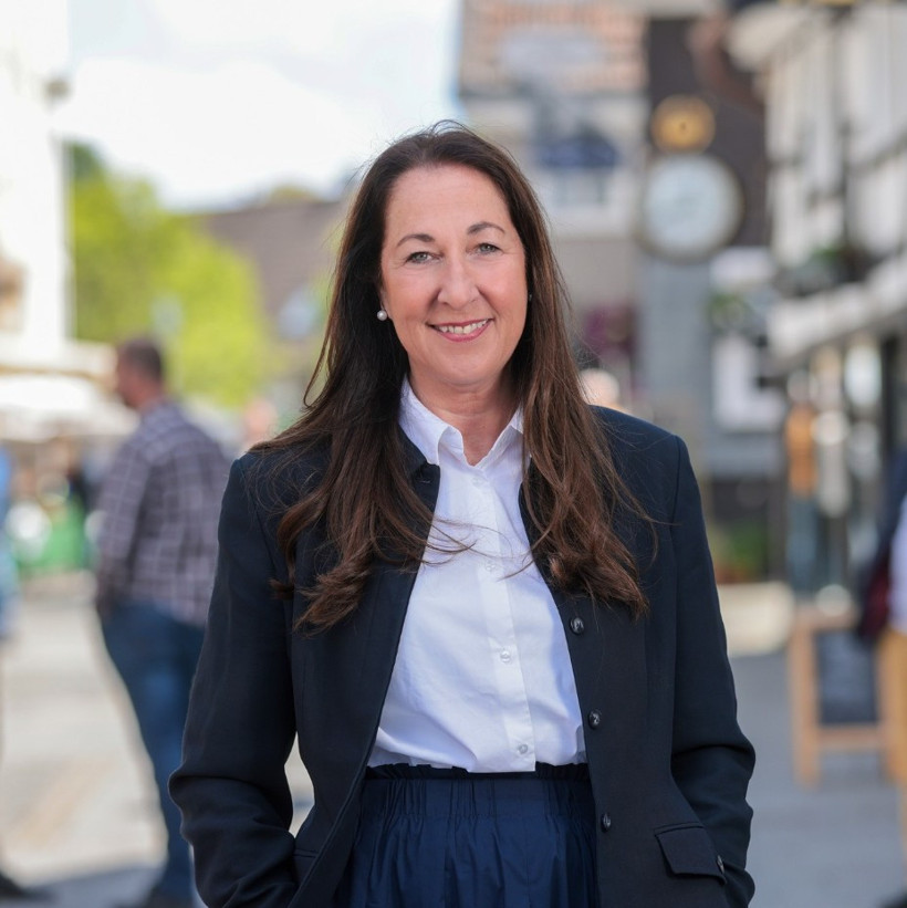 Belediye başkanına bıçaklı saldırı - Resim : 1