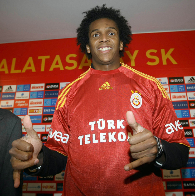 Eski Galatasaraylı Jo, barbekü partisinde tutuklandı - Resim : 1