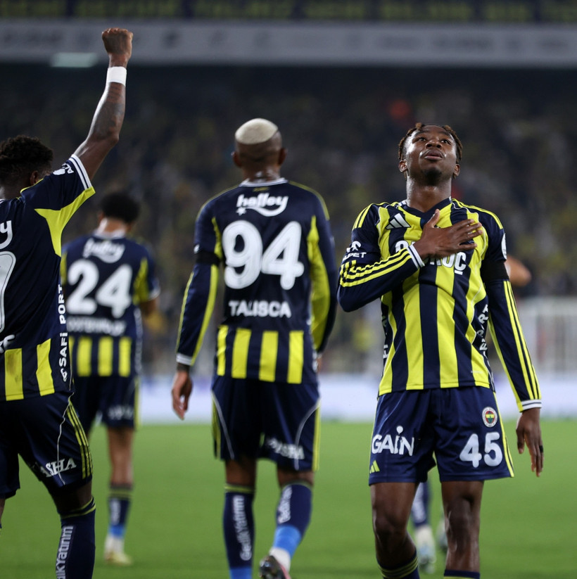 Fenerbahçe Kayserispor'u devirdi, zirveyle farkı 1'e düşürdü: 4-2 - Resim : 1