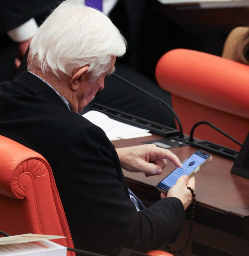 'Ya sabır' bütçesi: Vekiller elinden düşürmedi - Resim: 9