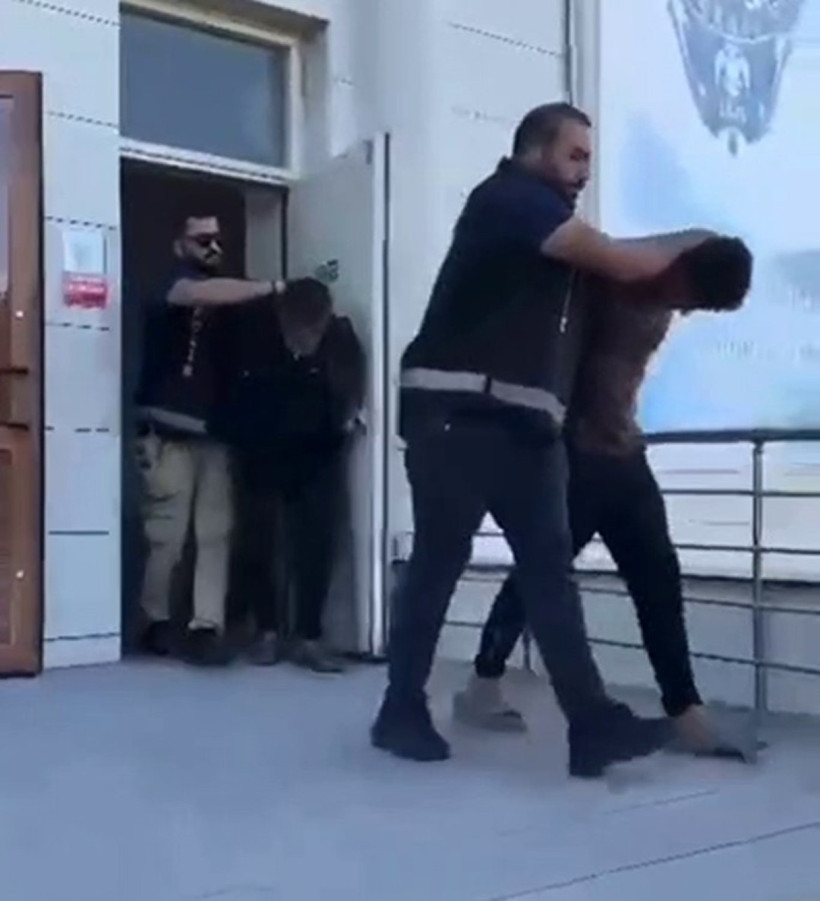 Toprağın altından milyonlarca lira çıktı - Resim : 2