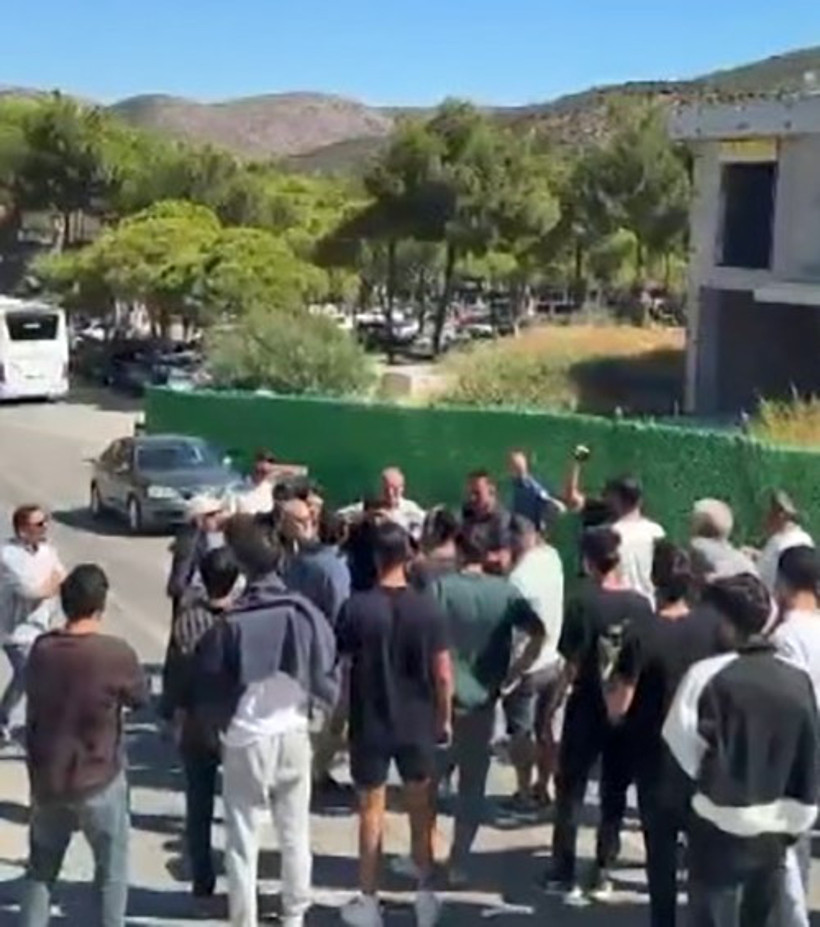 5 yıldızlı otelde çalışanlar eylemde müşteriler tahliye edildi - Resim : 2
