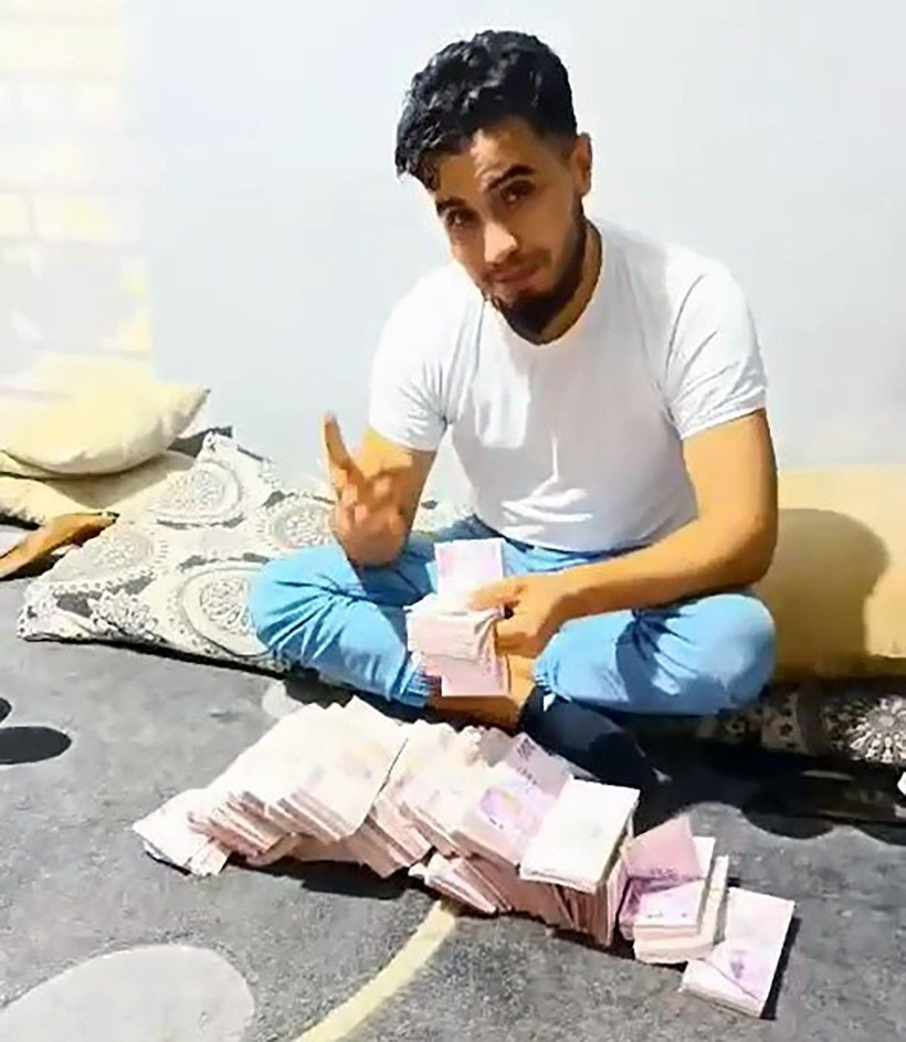 Tomar tomar parayla kutlama yaptılar, sonu kötü bitti - Resim: 5