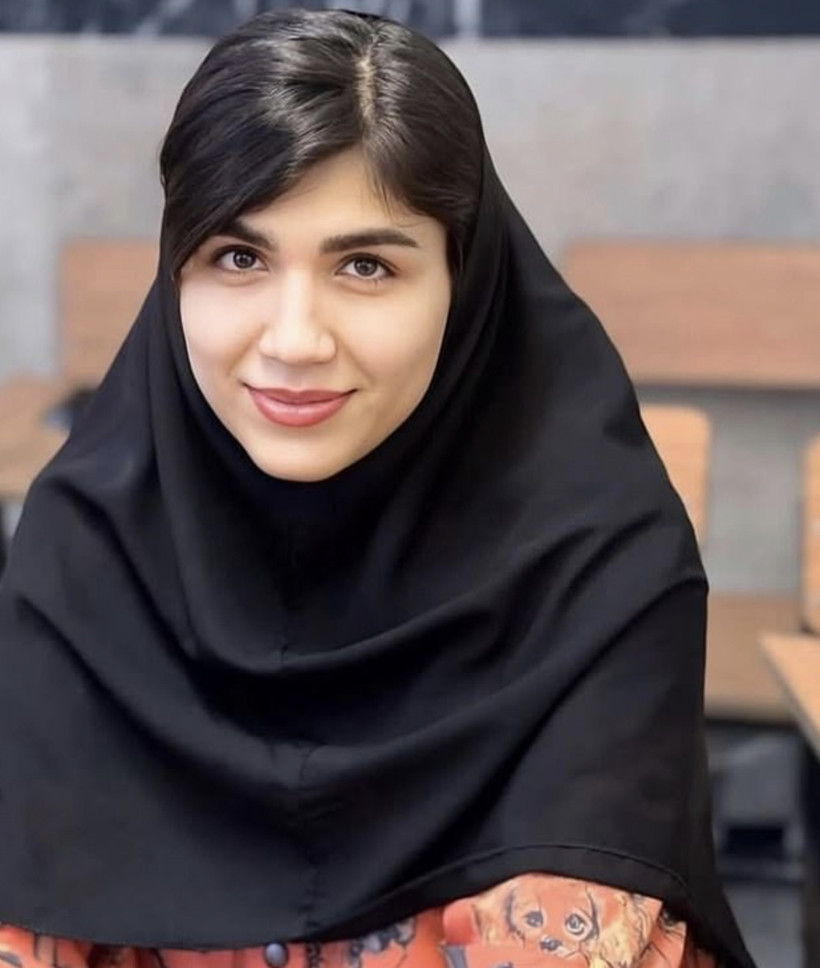 Çırılçıplak soyunmuştu: İranlı genç kadının son hali gündem oldu - Resim : 1