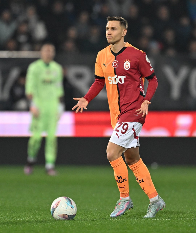 Muslera, Osimhen'in maskesini neden taktı? - Resim : 1